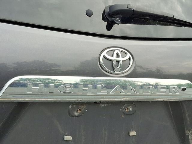2013 Toyota HIGHLANDER SE