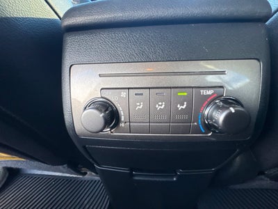 2012 Toyota HIGHLANDER SE