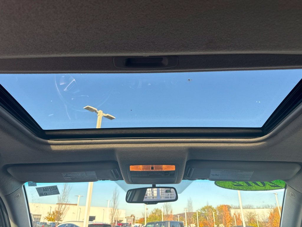 2012 Toyota HIGHLANDER SE