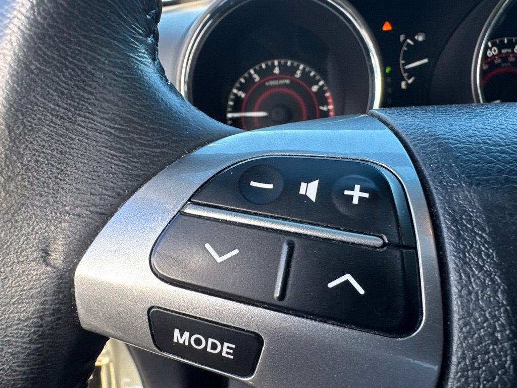 2012 Toyota HIGHLANDER SE