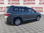 2012 Toyota HIGHLANDER SE