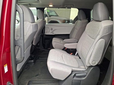 2025 Toyota Sienna LE 8 Passenger