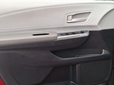 2025 Toyota Sienna LE 8 Passenger