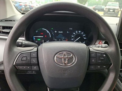 2025 Toyota Sienna LE 8 Passenger