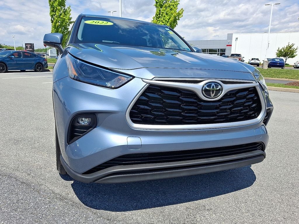 2022 Toyota HIGHLANDER LE