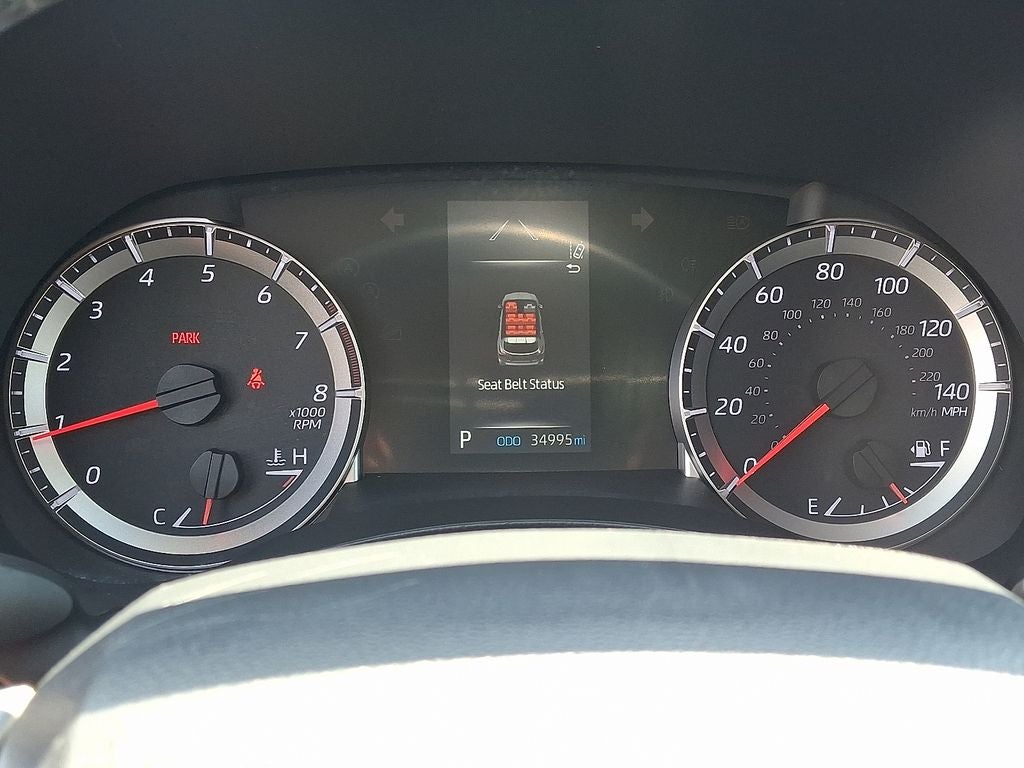 2022 Toyota HIGHLANDER LE