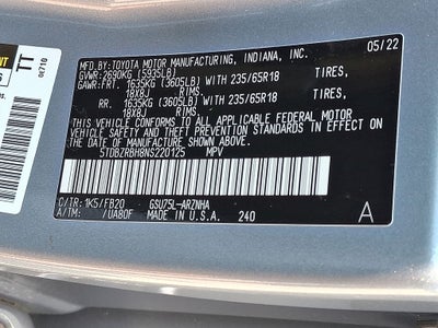 2022 Toyota HIGHLANDER LE