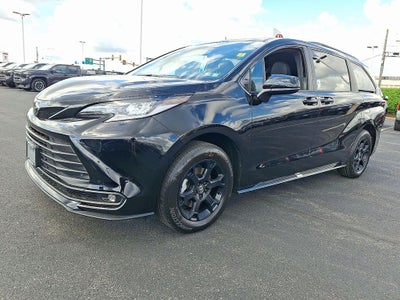 2026 Toyota Sienna Woodland Edition