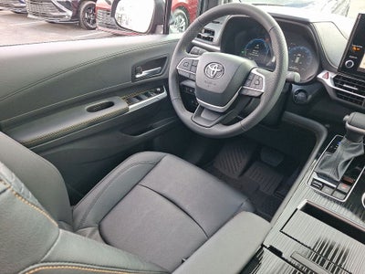 2026 Toyota Sienna Woodland Edition