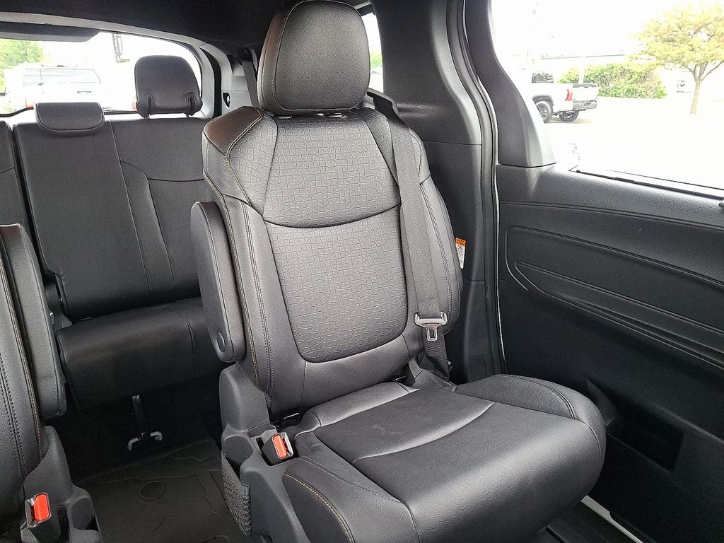 2026 Toyota Sienna Woodland Edition