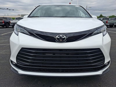 2026 Toyota Sienna Woodland Edition