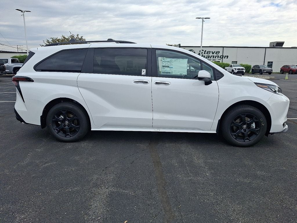 2026 Toyota Sienna Woodland Edition