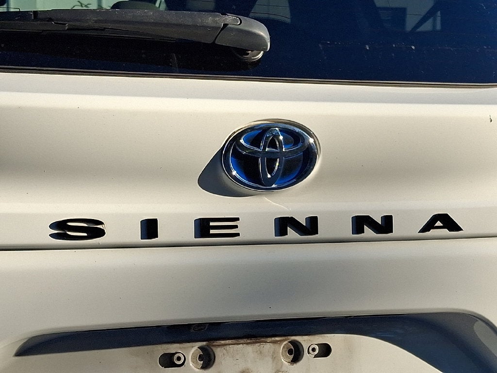 2021 Toyota Sienna XSE 7 Passenger