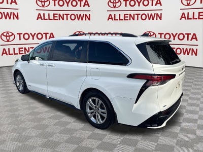 2021 Toyota Sienna XSE 7 Passenger