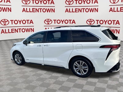 2021 Toyota Sienna XSE 7 Passenger
