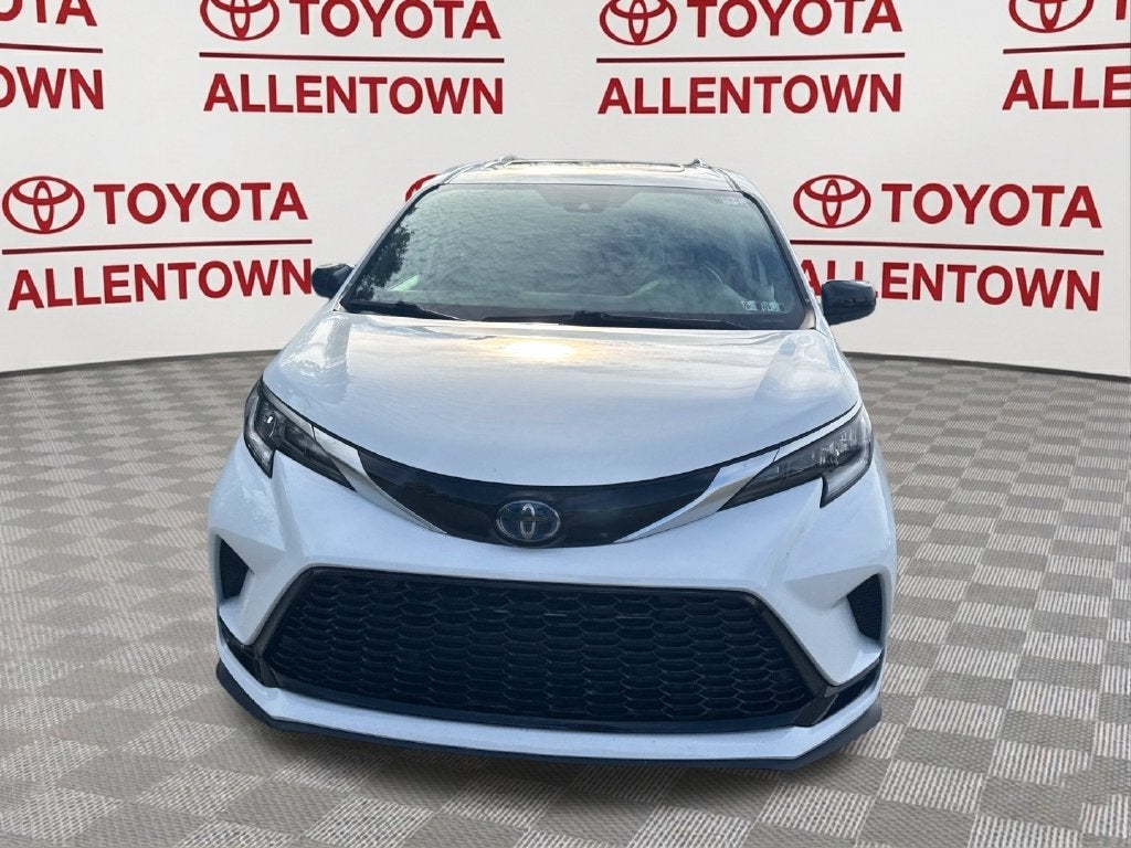 2021 Toyota Sienna XSE 7 Passenger