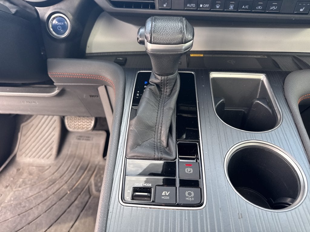 2021 Toyota Sienna XSE 7 Passenger