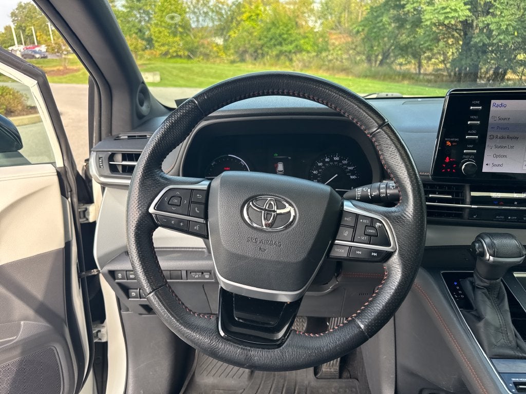 2021 Toyota Sienna XSE 7 Passenger