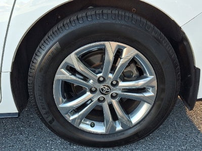 2021 Toyota Sienna XSE 7 Passenger