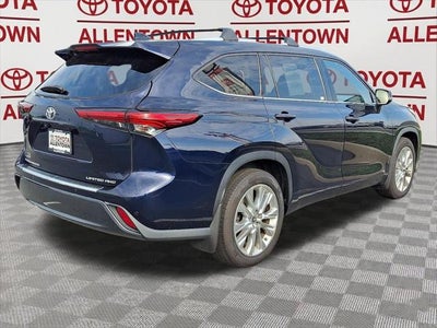 2022 Toyota Highlander Limited