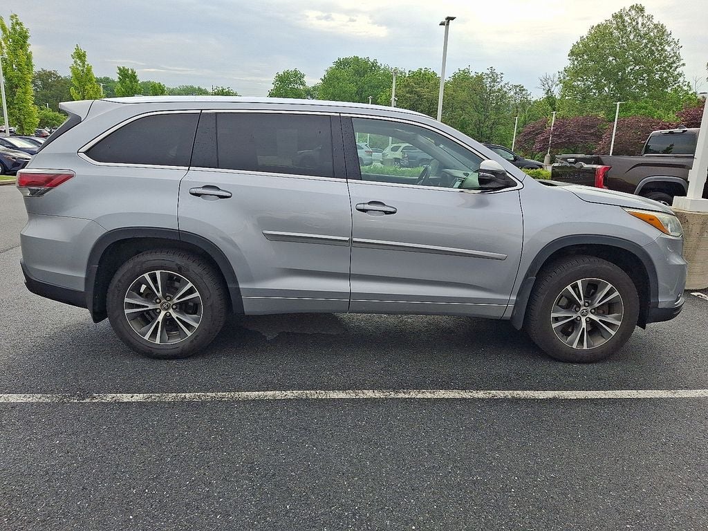 2016 Toyota Highlander XLE V6