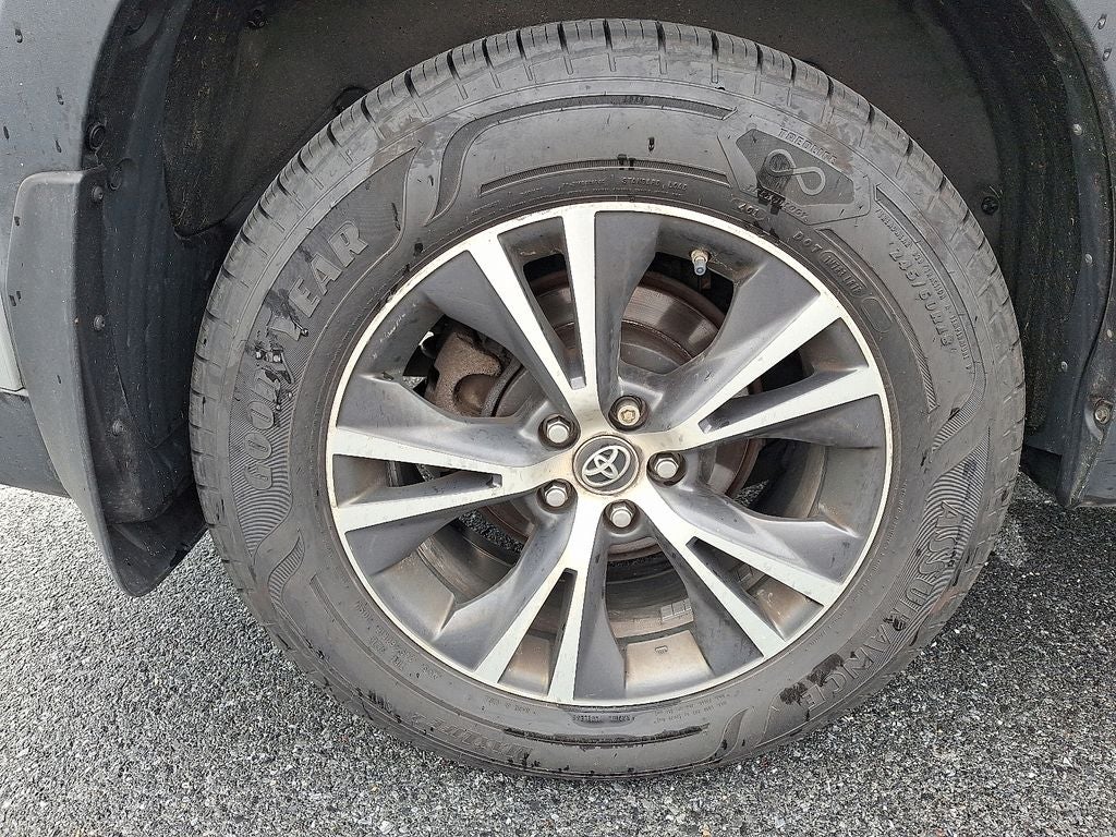 2016 Toyota Highlander XLE V6