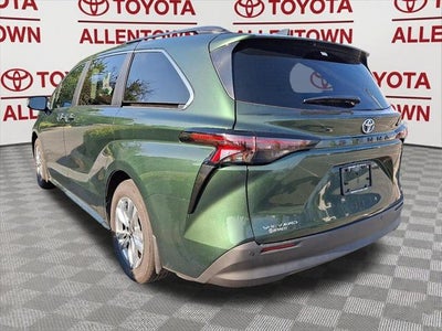 2025 Toyota Sienna XLE 7 Passenger