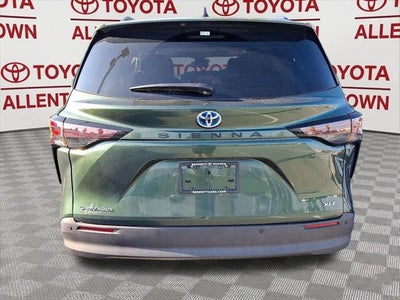 2025 Toyota Sienna XLE 7 Passenger