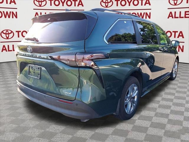 2025 Toyota Sienna XLE 7 Passenger