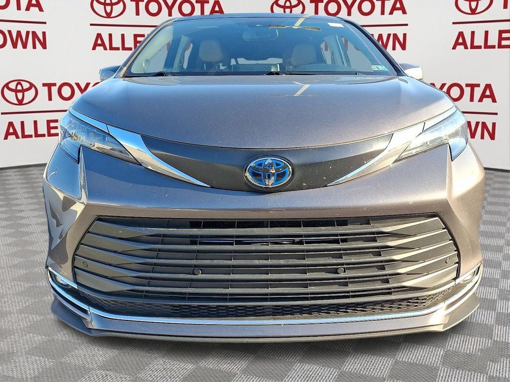 2024 Toyota Sienna XLE 7 Passenger