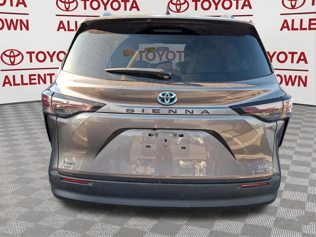 2024 Toyota Sienna XLE 7 Passenger
