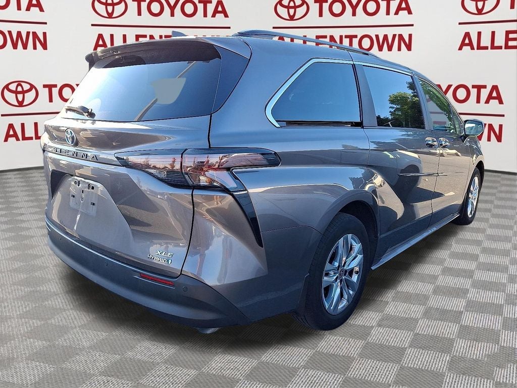 2024 Toyota Sienna XLE 7 Passenger