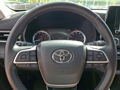 2023 Toyota Highlander LE