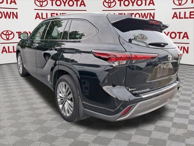 2024 Toyota Highlander Platinum