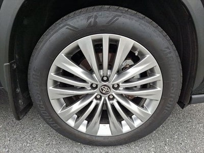 2024 Toyota Highlander Platinum