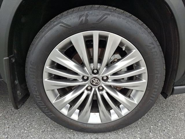 2024 Toyota Highlander Platinum
