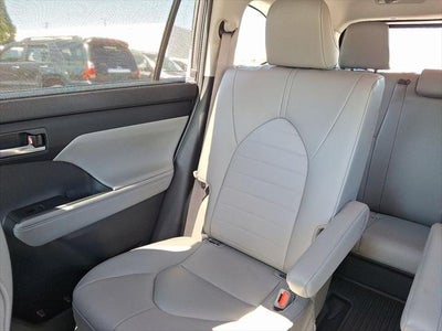 2024 Toyota Highlander XLE