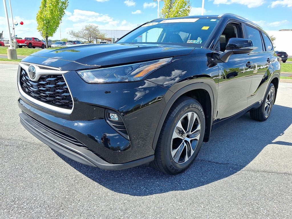 2024 Toyota HIGHLANDER XLE