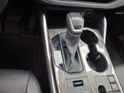 2025 Toyota Highlander Platinum
