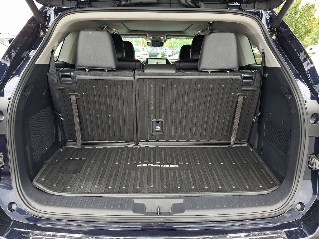 2025 Toyota Highlander Platinum