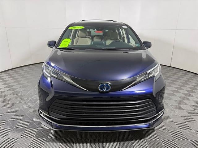 2022 Toyota SIENNA XLE XLE 8 Passenger