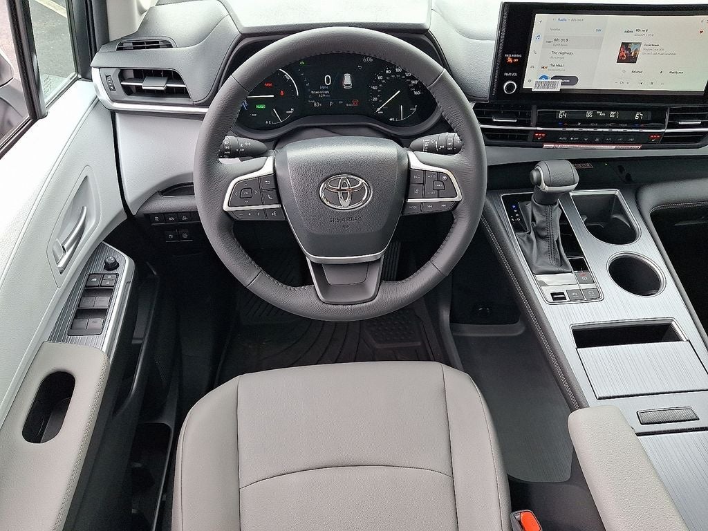 2026 Toyota Sienna XLE 7 Passenger