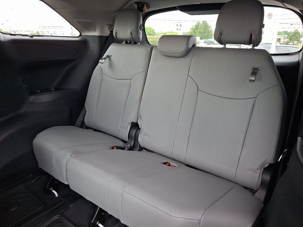 2026 Toyota Sienna XLE 7 Passenger