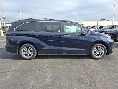 2026 Toyota Sienna XLE