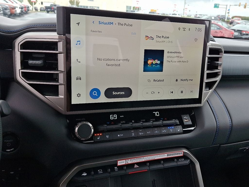 2026 Toyota Tundra i-FORCE MAX Platinum i-FORCE MAX