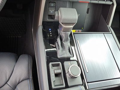 2026 Toyota Tundra i-FORCE MAX Platinum i-FORCE MAX