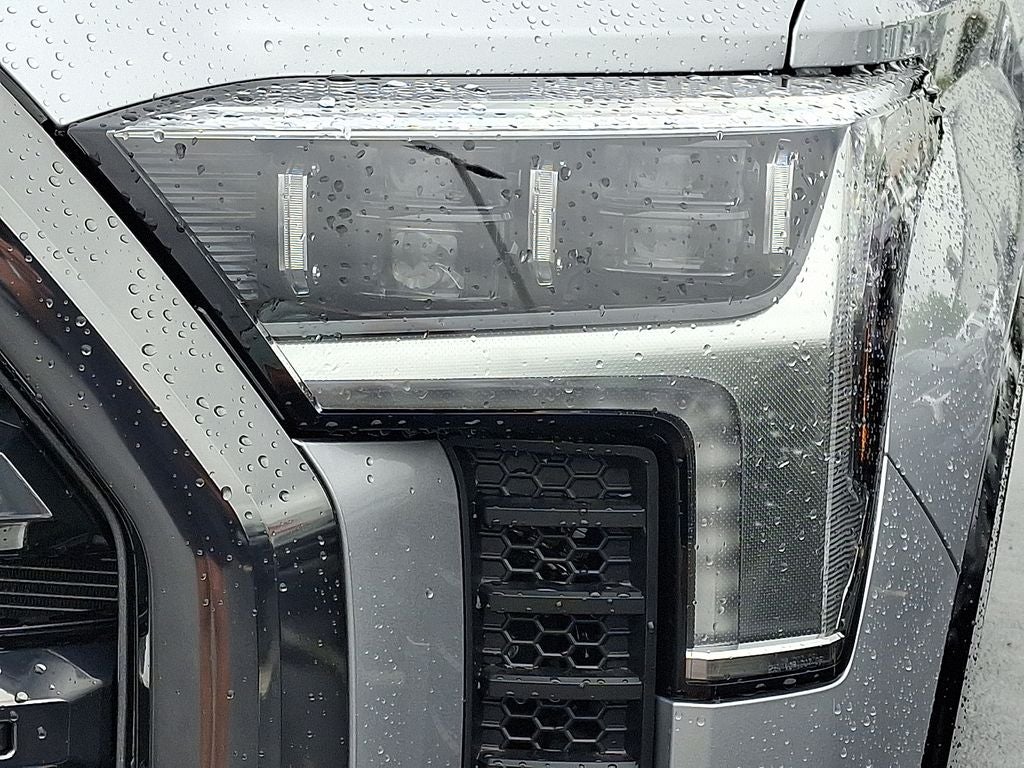 2026 Toyota Tundra i-FORCE MAX Platinum i-FORCE MAX