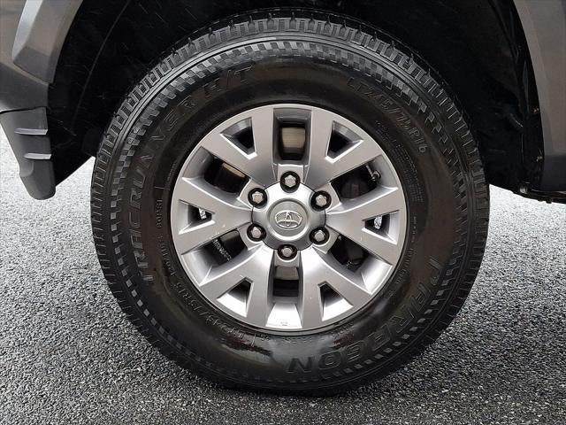 2016 Toyota TACOMA SR5 SR5