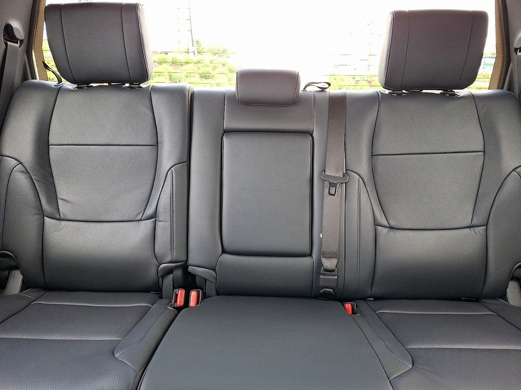 2026 Toyota Tundra i-FORCE MAX Platinum i-FORCE MAX
