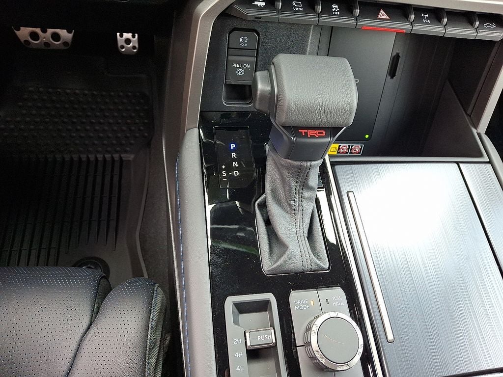 2026 Toyota Tundra i-FORCE MAX Platinum i-FORCE MAX